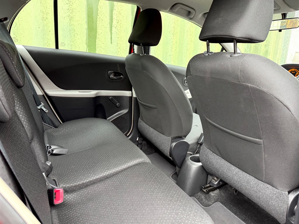 Used Toyota Yaris 2011 for sale - 77691221: Photo 26