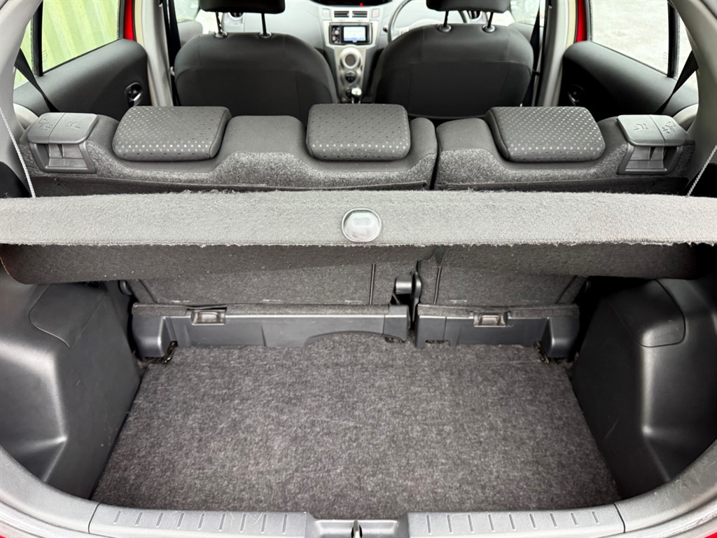 Used Toyota Yaris 2011 for sale - 77691221: Photo 30