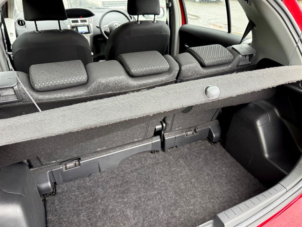 Used Toyota Yaris 2011 for sale - 77691221: Photo 31