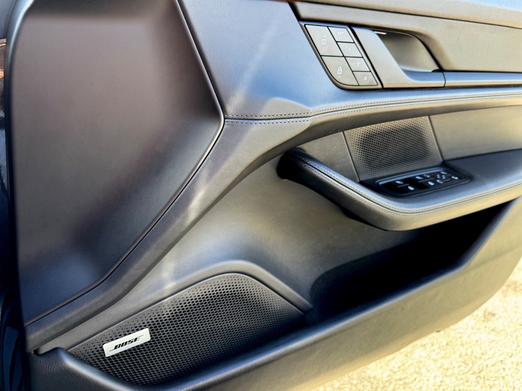 Used Porsche Taycan 2021 for sale - 78049951: Photo 19