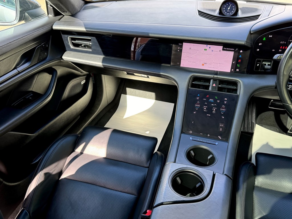 Used Porsche Taycan 2021 for sale - 78049951: Photo 28