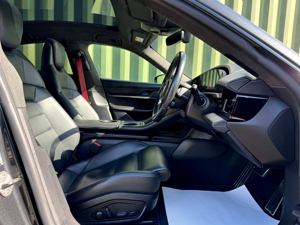 Used Porsche Taycan 2021 for sale - 78049951: Photo 3