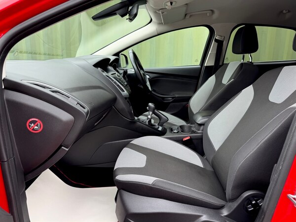 Used Ford Focus 2013 for sale - 76104496: Photo 22