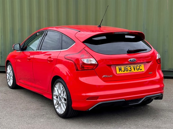 Used Ford Focus 2013 for sale - 76104496: Photo 2