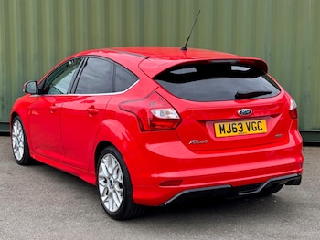 Used Ford Focus 2013 for sale - 76104496: Photo 2