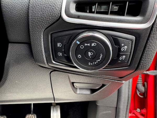 Used Ford Focus 2013 for sale - 76104496: Photo 34