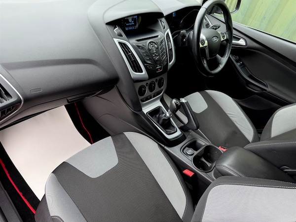 Used Ford Focus 2013 for sale - 76104496: Photo 4