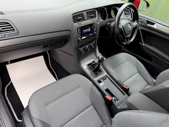 Used Volkswagen Golf 2013 for sale - 78506145: Photo