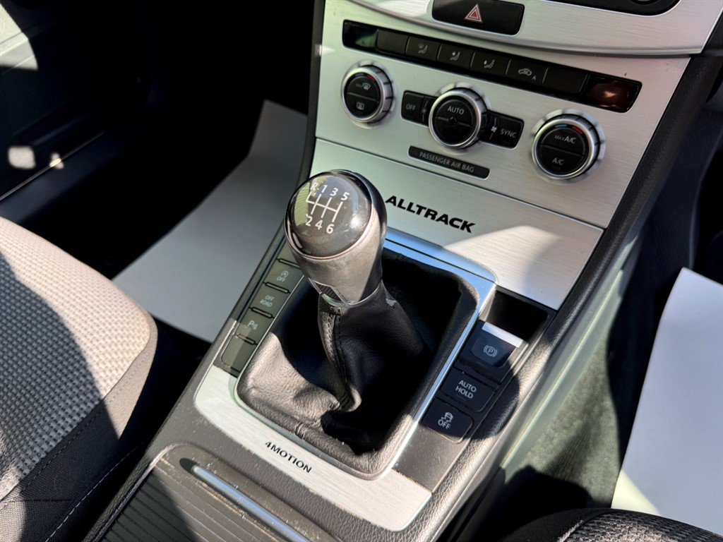 Used Volkswagen Passat 2014 for sale - 77942475: Photo 22