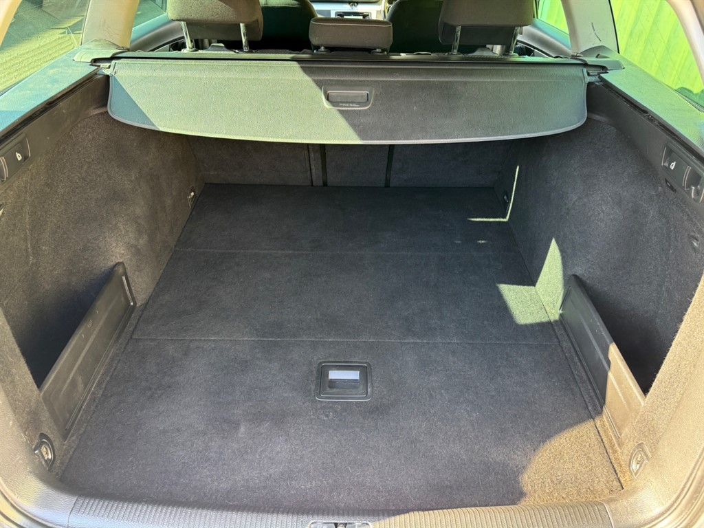 Used Volkswagen Passat 2014 for sale - 77942475: Photo 39