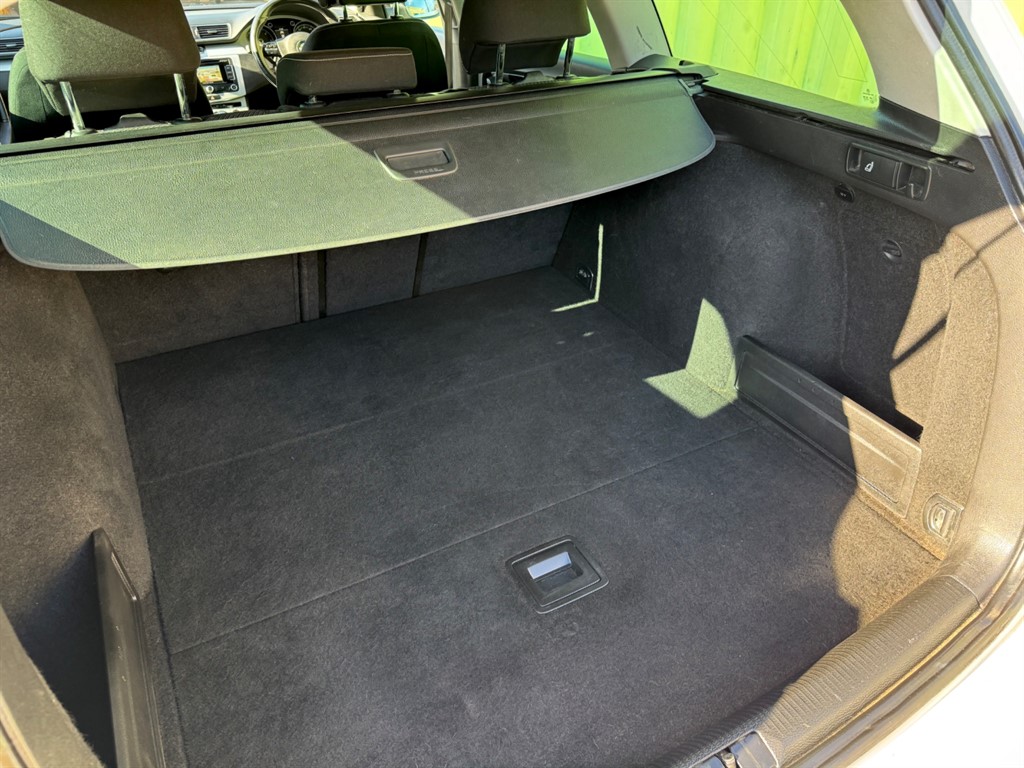 Used Volkswagen Passat 2014 for sale - 77942475: Photo 40