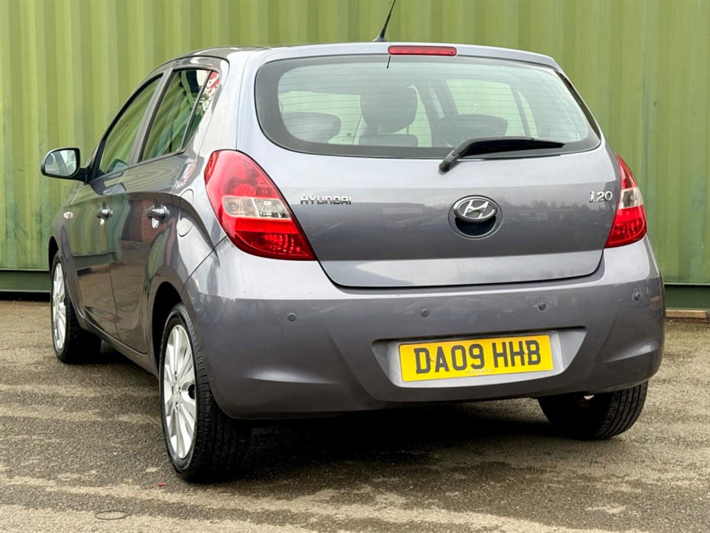 Used Hyundai i20 2009 for sale - 76532379: Photo 11