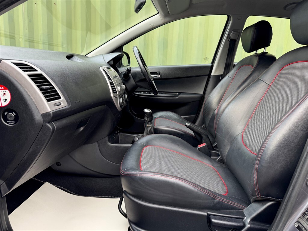 Used Hyundai i20 2009 for sale - 76532379: Photo 22