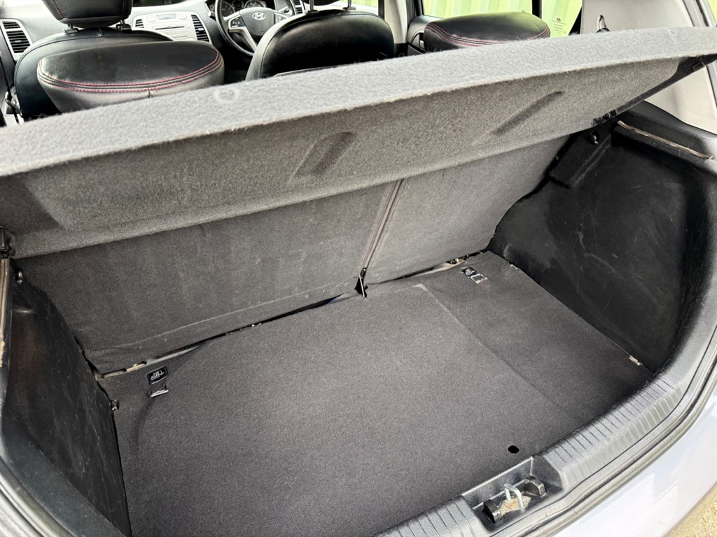 Used Hyundai i20 2009 for sale - 76532379: Photo 39