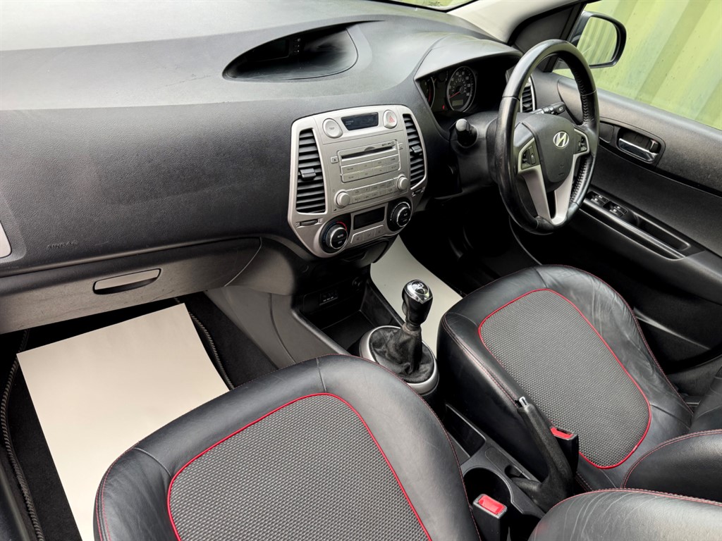 Used Hyundai i20 2009 for sale - 76532379: Photo 4