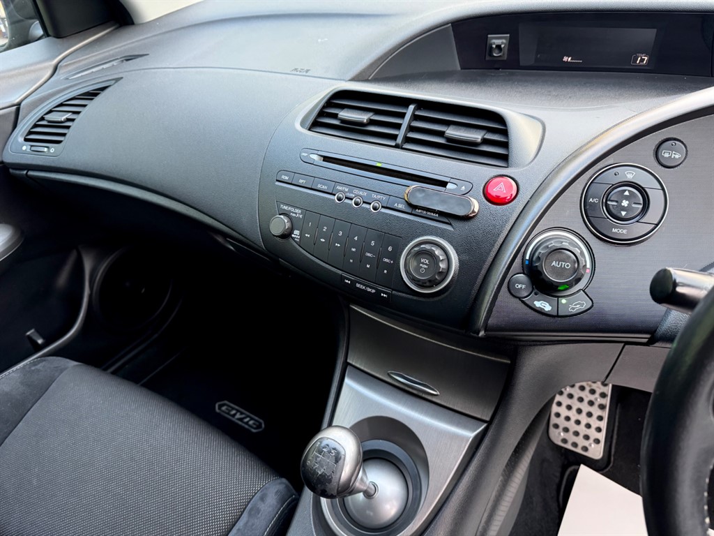 Used Honda Civic 2009 for sale - 77193793: Photo 11