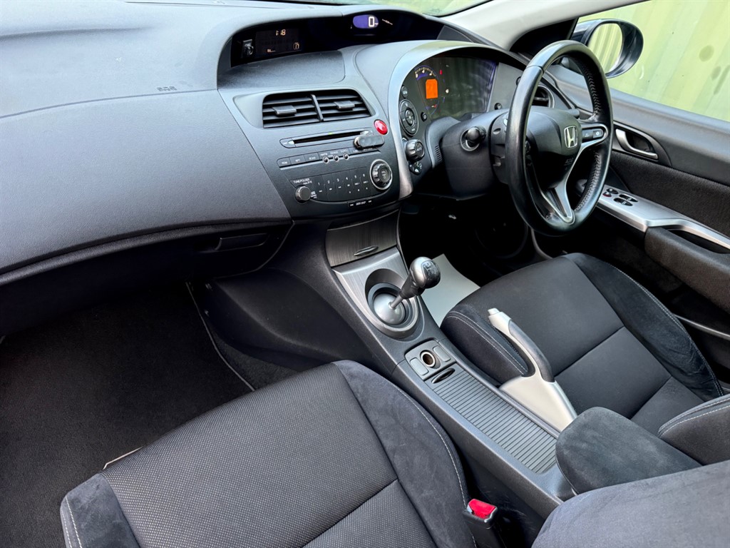 Used Honda Civic 2009 for sale - 77193793: Photo 19