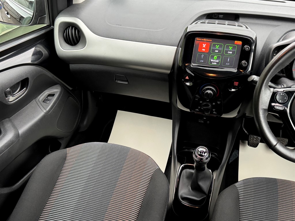 Used Peugeot 108 2015 for sale - 76544654: Photo 32