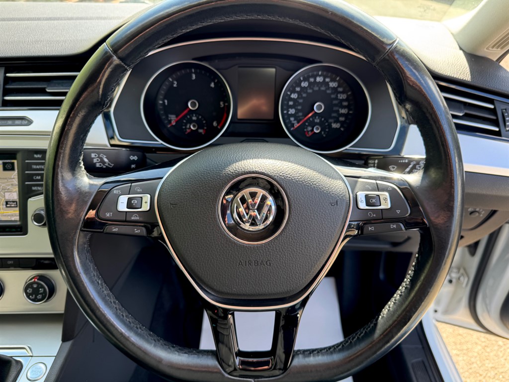 Used Volkswagen Passat 2015 for sale - 78118117: Photo 32