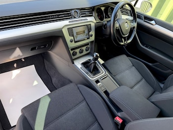 Used Volkswagen Passat 2015 for sale - 78118117: Photo