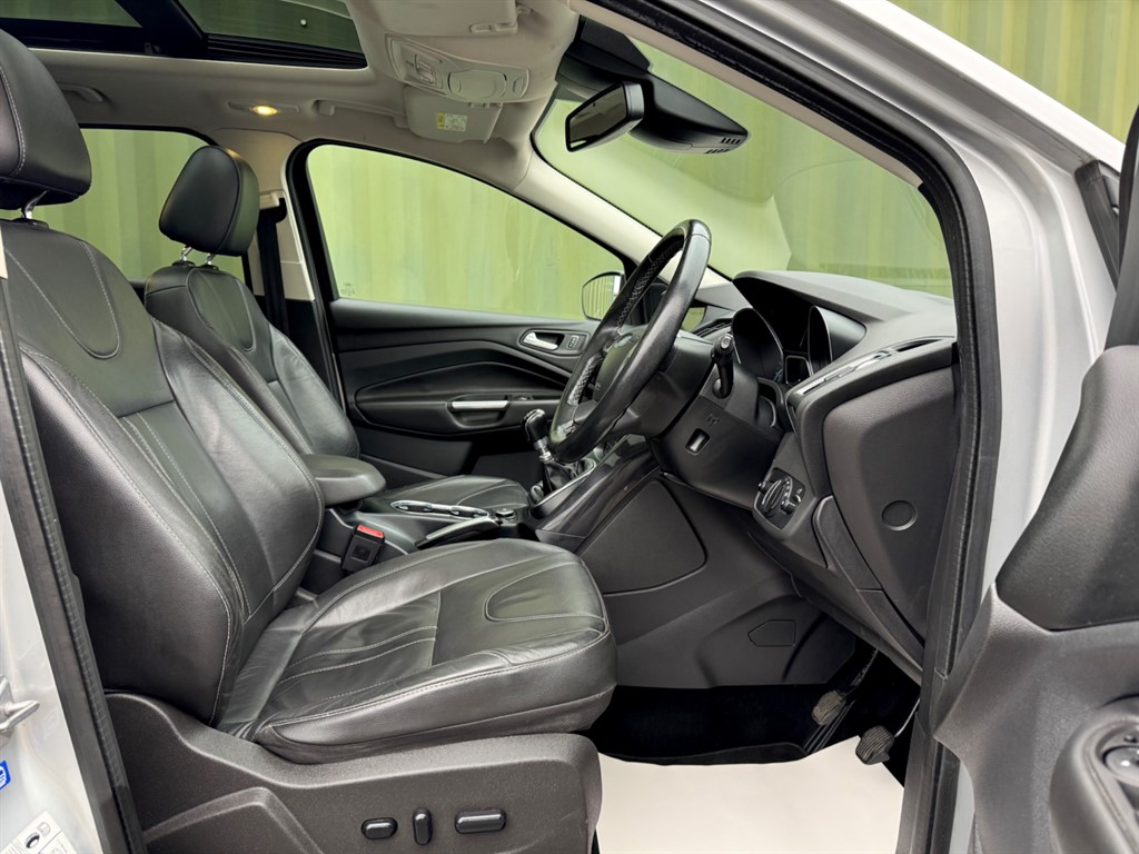 Used Ford Kuga 2016 for sale - 77600716: Photo 3