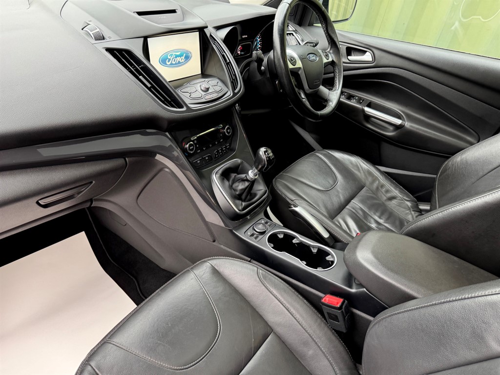 Used Ford Kuga 2016 for sale - 77600716: Photo 4