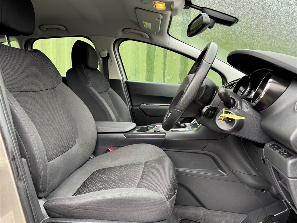 Used Peugeot 3008 2017 for sale - 77600726: Photo 16