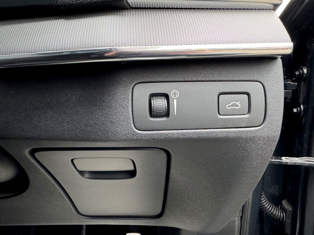 Used Volvo XC90 2016 for sale - 76532330: Photo 26