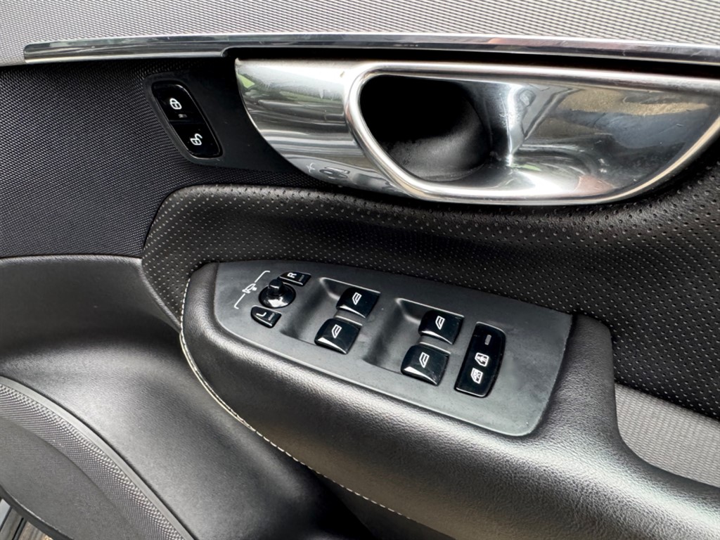 Used Volvo XC90 2016 for sale - 76532330: Photo 28