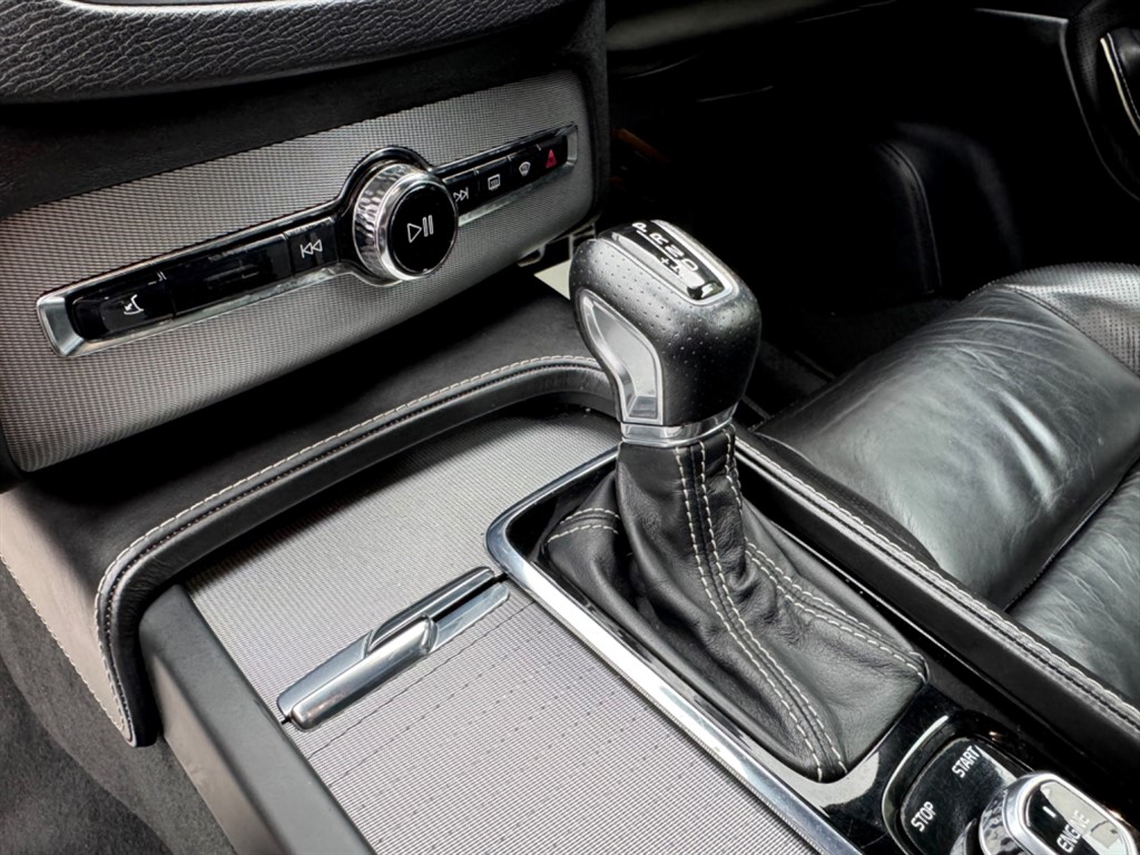 Used Volvo XC90 2016 for sale - 76532330: Photo 44