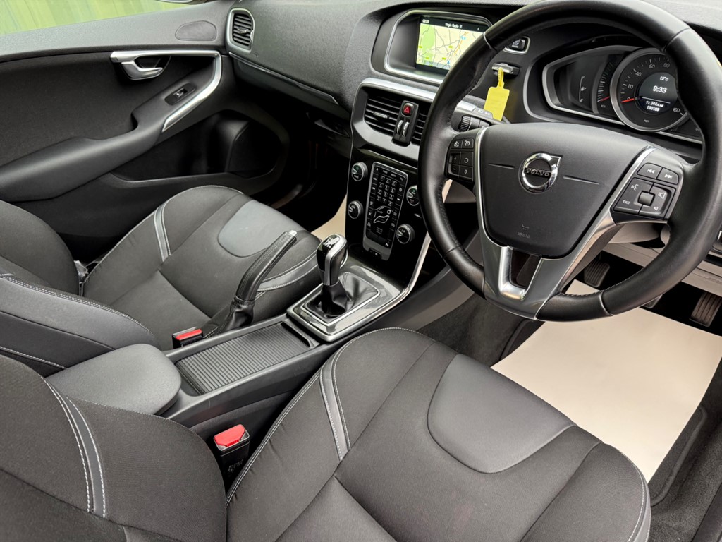 Used Volvo V40 2016 for sale - 76351107: Photo 15