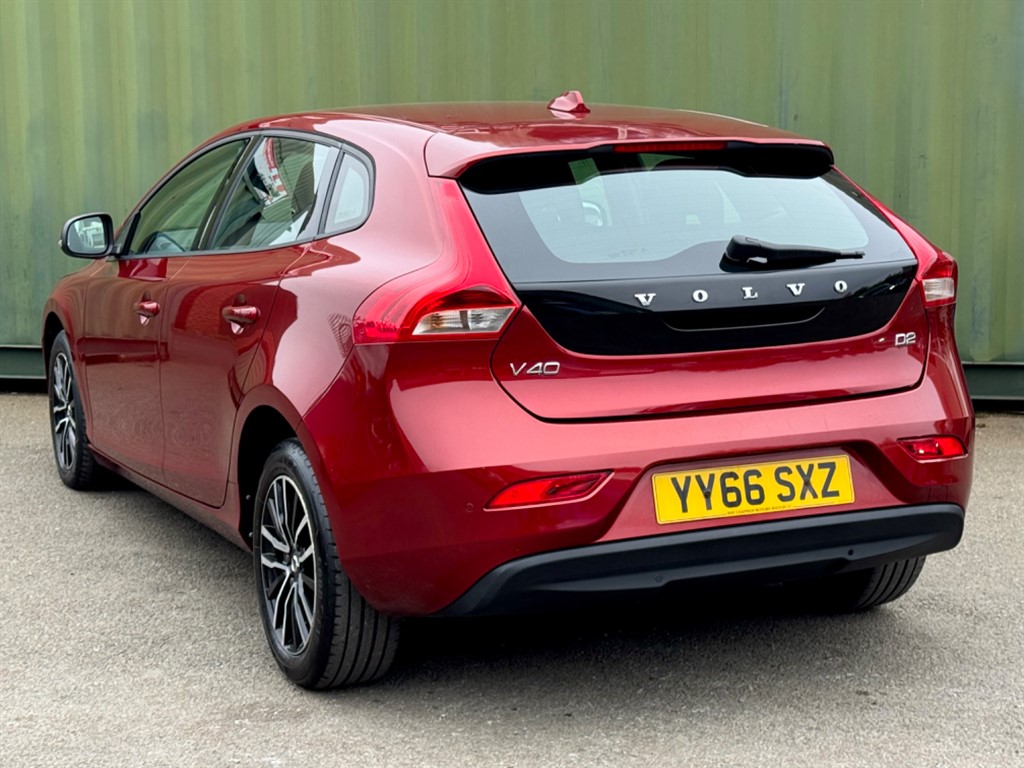 Used Volvo V40 2016 for sale - 76351107: Photo 2