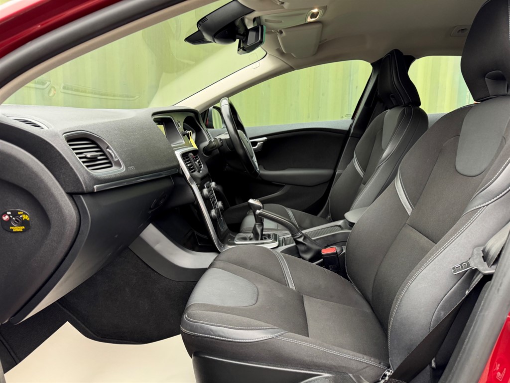 Used Volvo V40 2016 for sale - 76351107: Photo 23