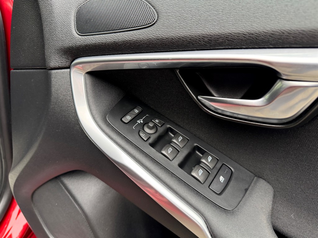 Used Volvo V40 2016 for sale - 76351107: Photo 36