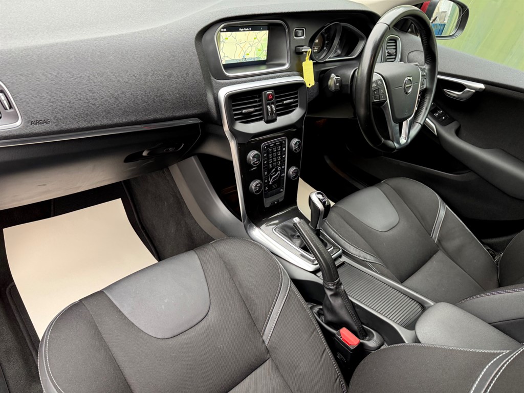 Used Volvo V40 2016 for sale - 76351107: Photo 4