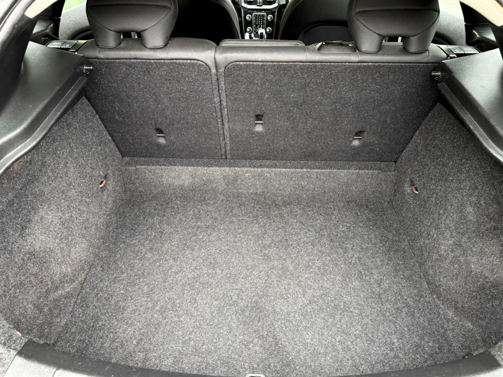 Used Volvo V40 2016 for sale - 76351107: Photo 42