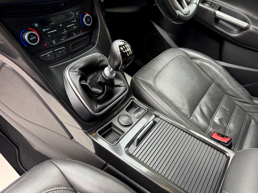 Used Ford Kuga 2017 for sale - 77218952: Photo 25