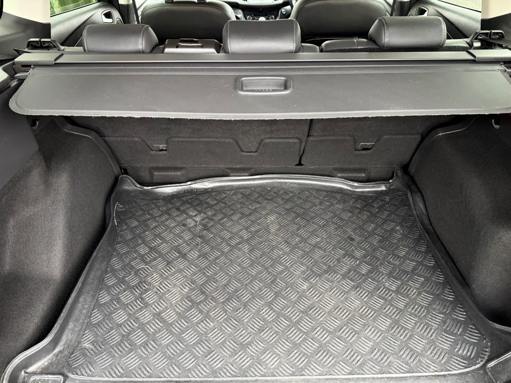 Used Ford Kuga 2017 for sale - 77218952: Photo 46