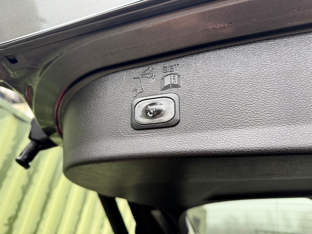 Used Ford Kuga 2017 for sale - 77218952: Photo 47