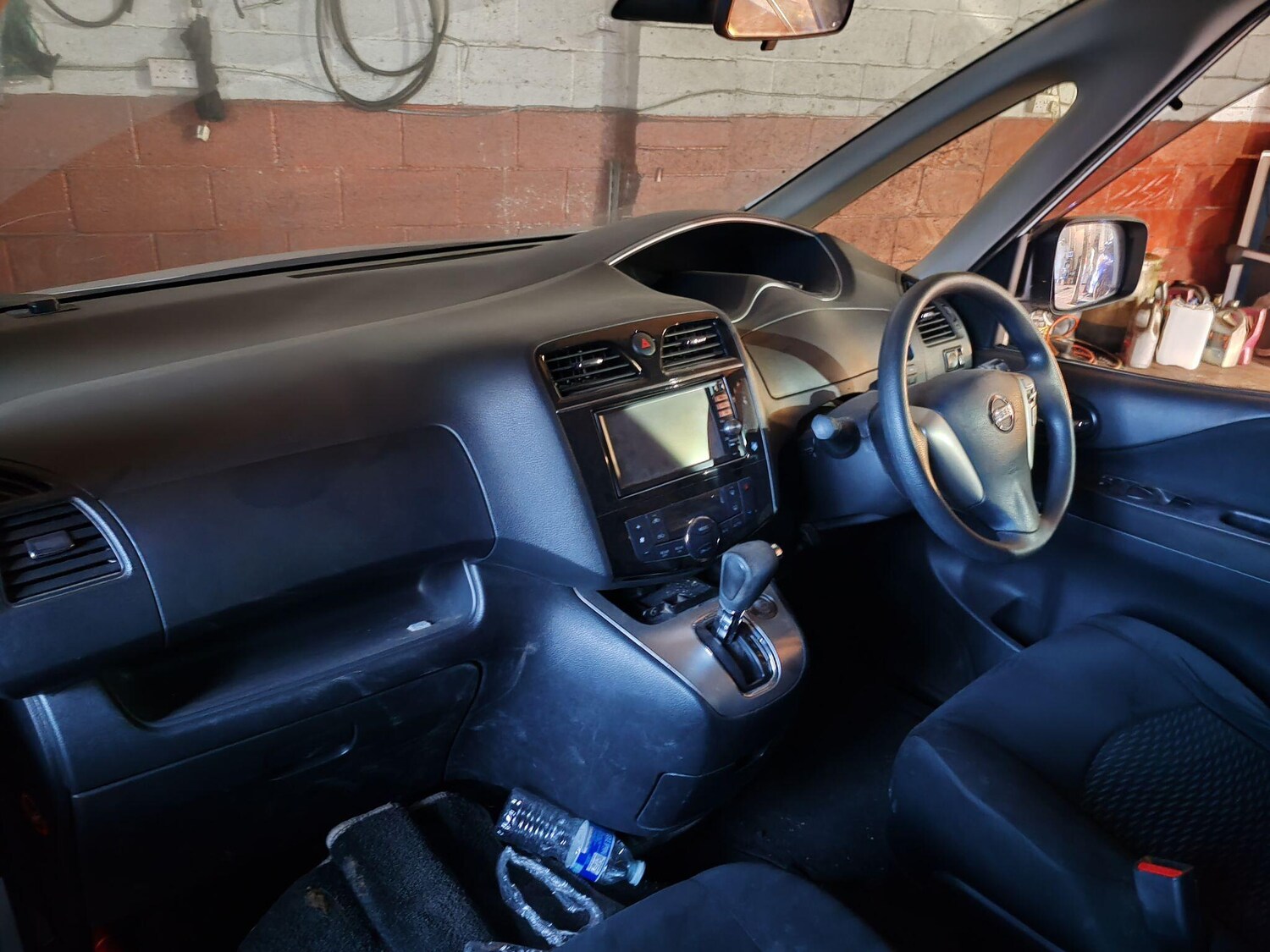 Used Nissan Serena for sale - 76887429: Photo 10