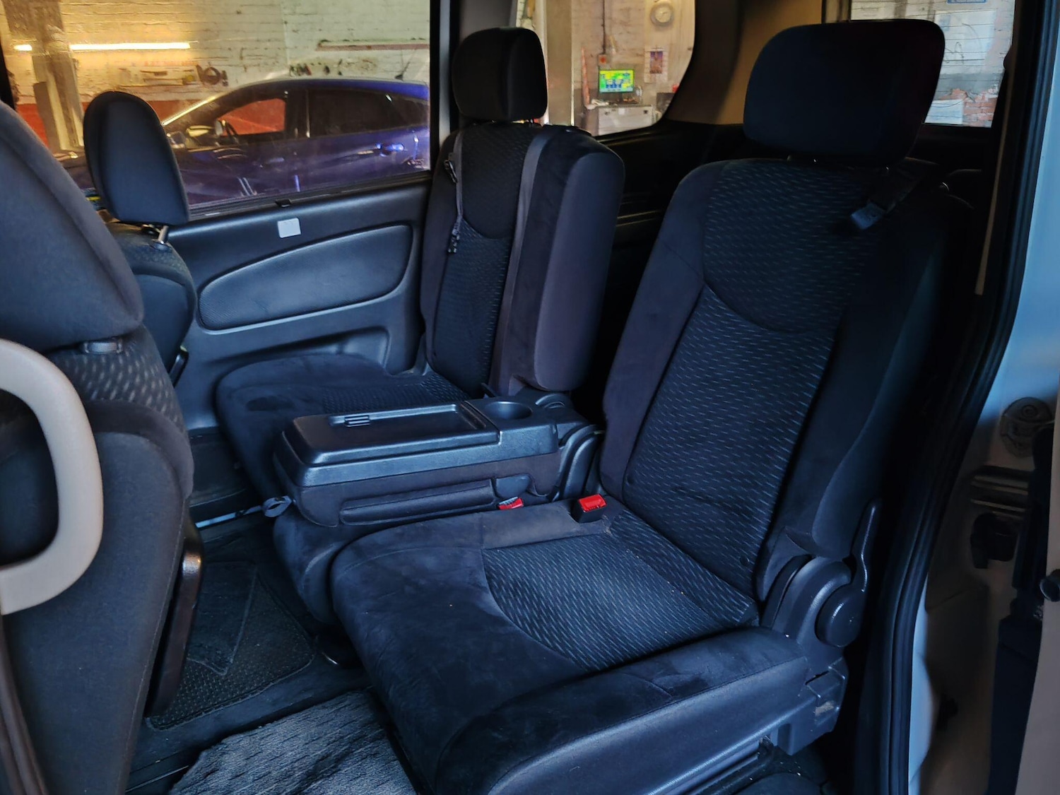 Used Nissan Serena for sale - 76887429: Photo 13