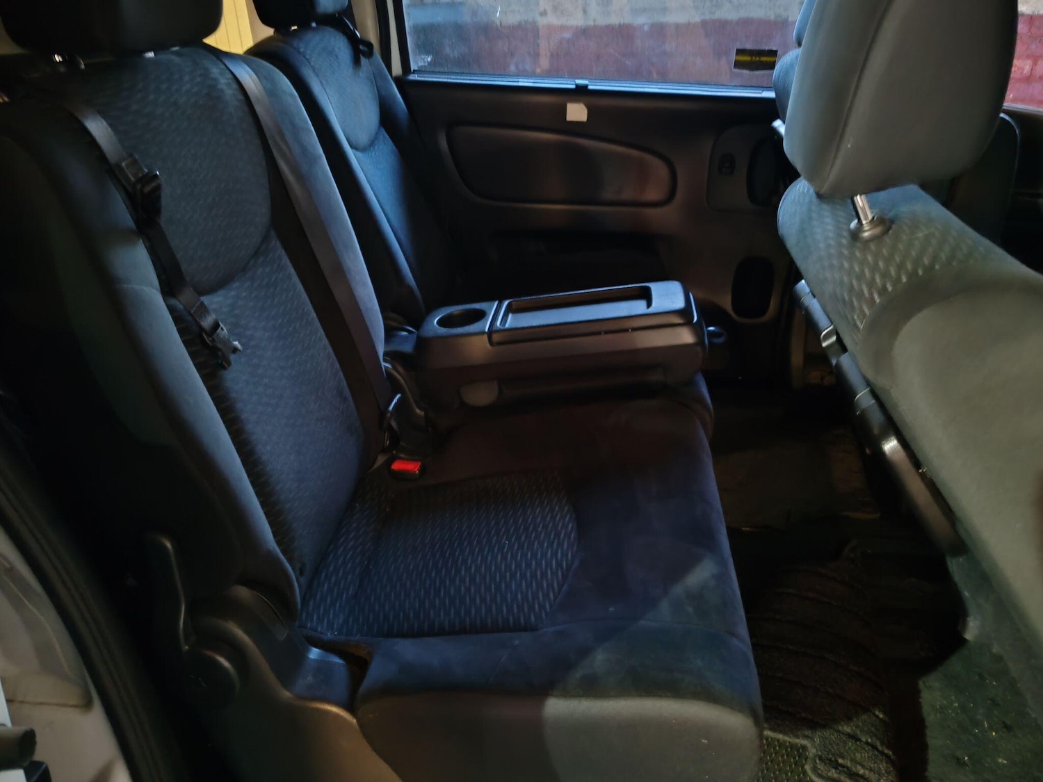 Used Nissan Serena for sale - 76887429: Photo 20