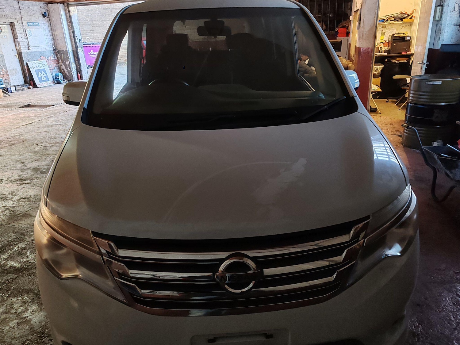 Used Nissan Serena for sale - 76887429: Photo 5