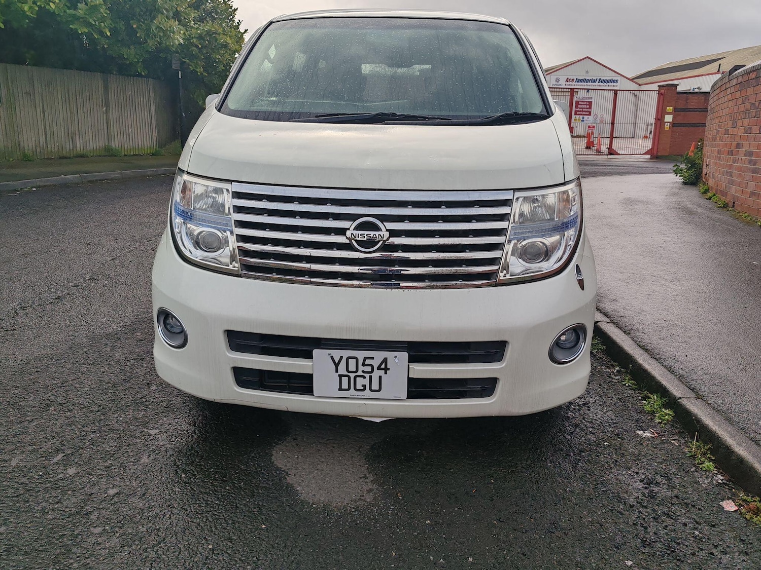 Used Nissan Elgrand for sale - 78063101: Photo 2