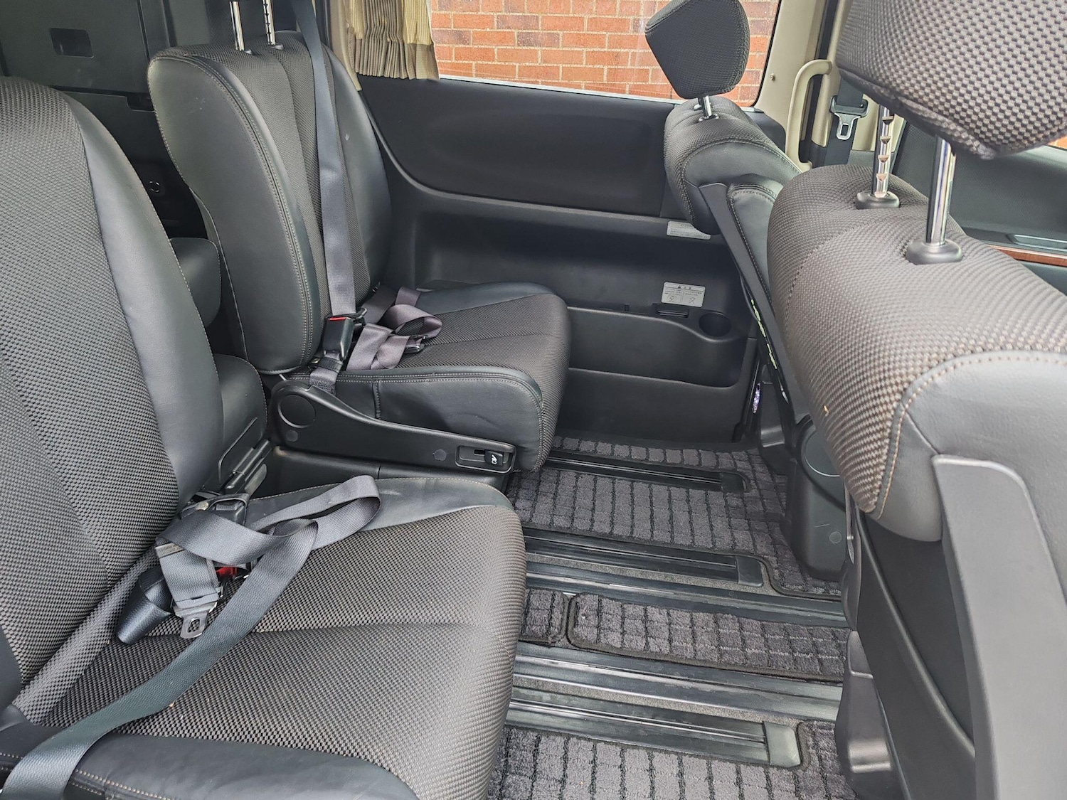 Used Nissan Elgrand for sale - 78063101: Photo 20