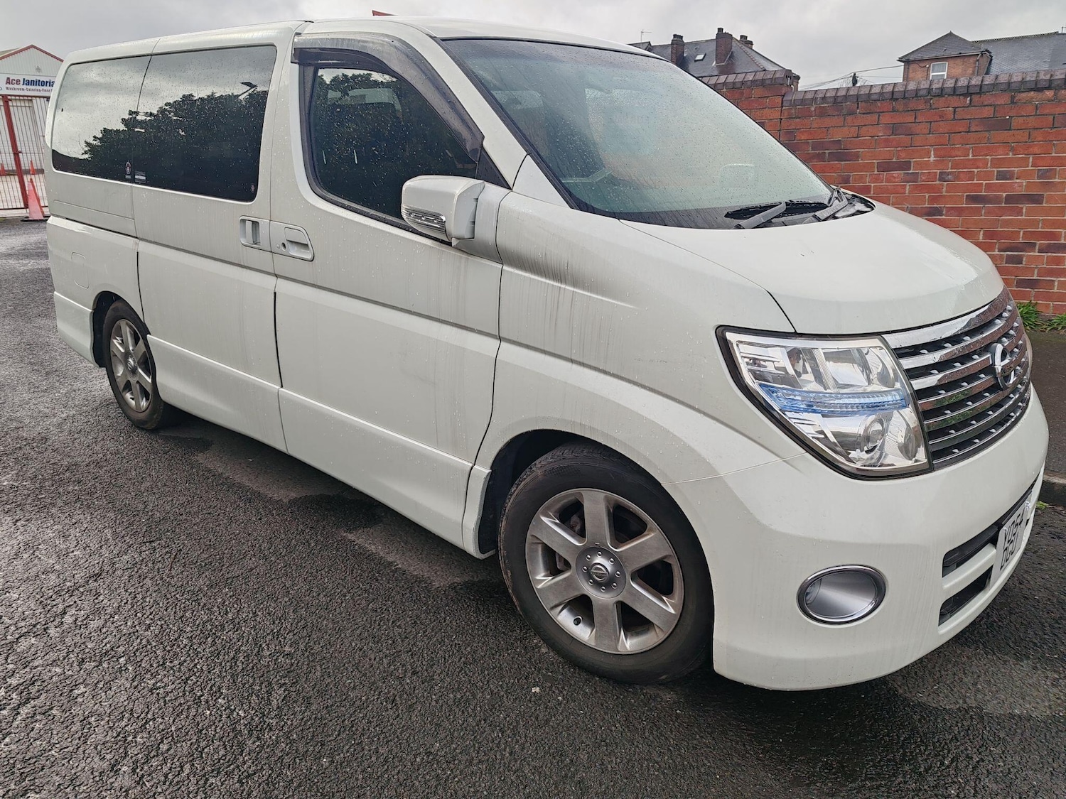 Used Nissan Elgrand for sale - 78063101: Photo 4