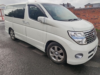 Used Nissan Elgrand 2005 for sale - 78063101: Photo