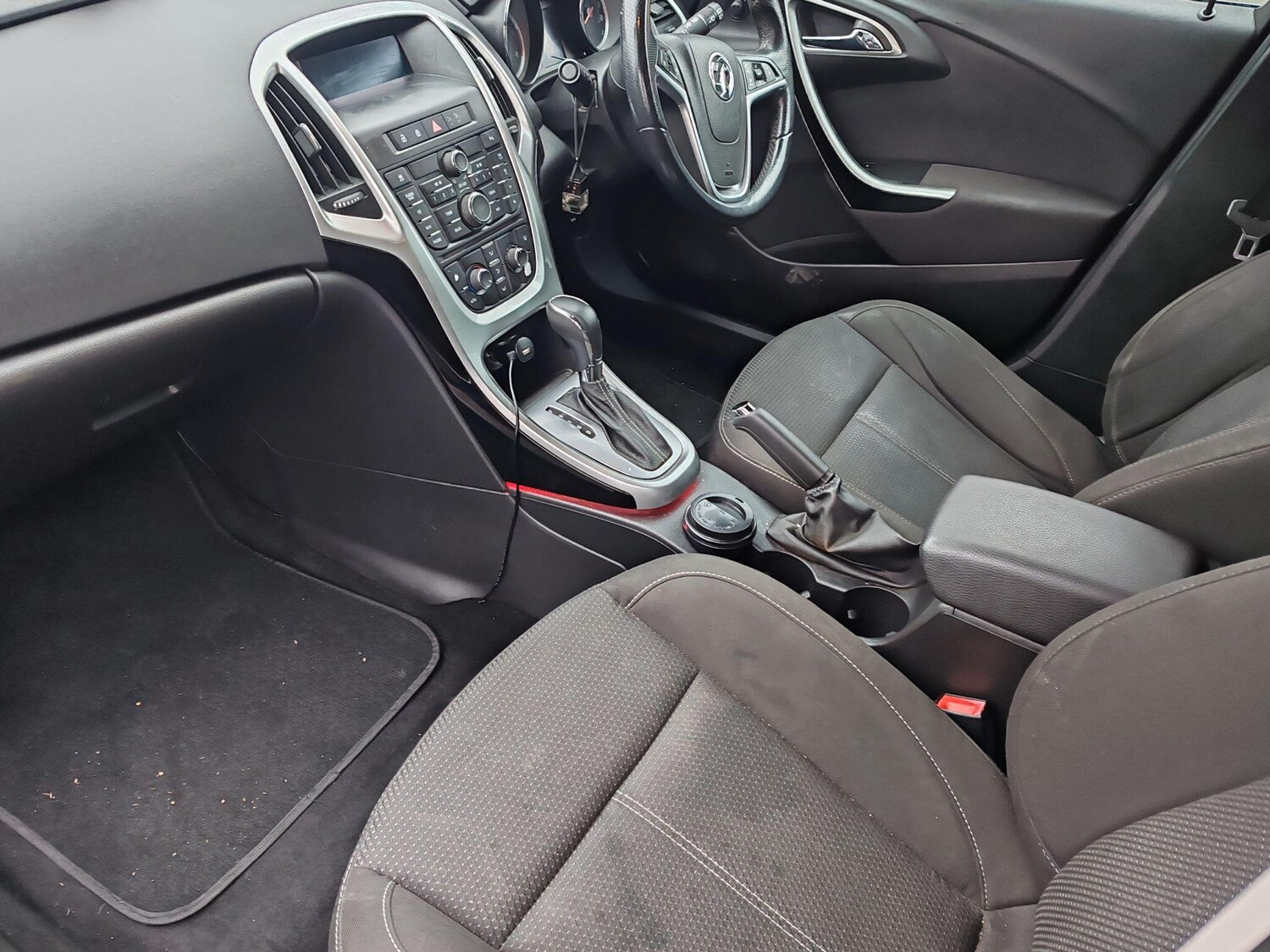 Used Vauxhall Astra 2013 for sale - 77479086: Photo 28