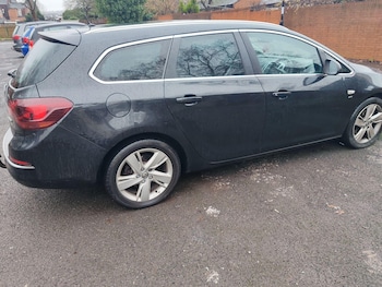 Used Vauxhall Astra 2013 for sale - 77479086: Photo