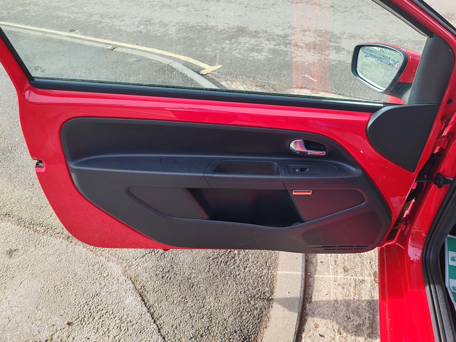 Used Volkswagen up! 2025 for sale - 77808544: Photo 30